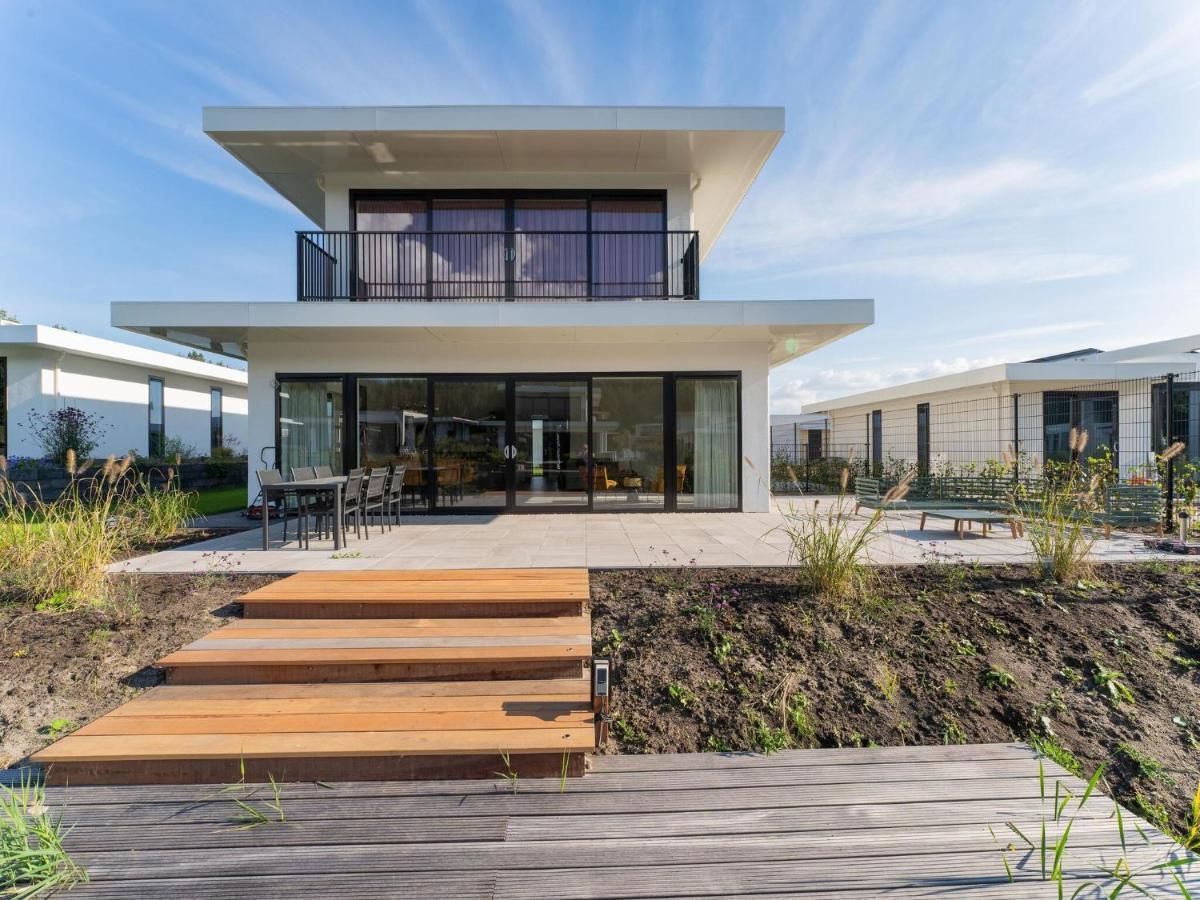Beautiful Water Villa In Harderhaven With A Jetty Zeewolde Extérieur photo