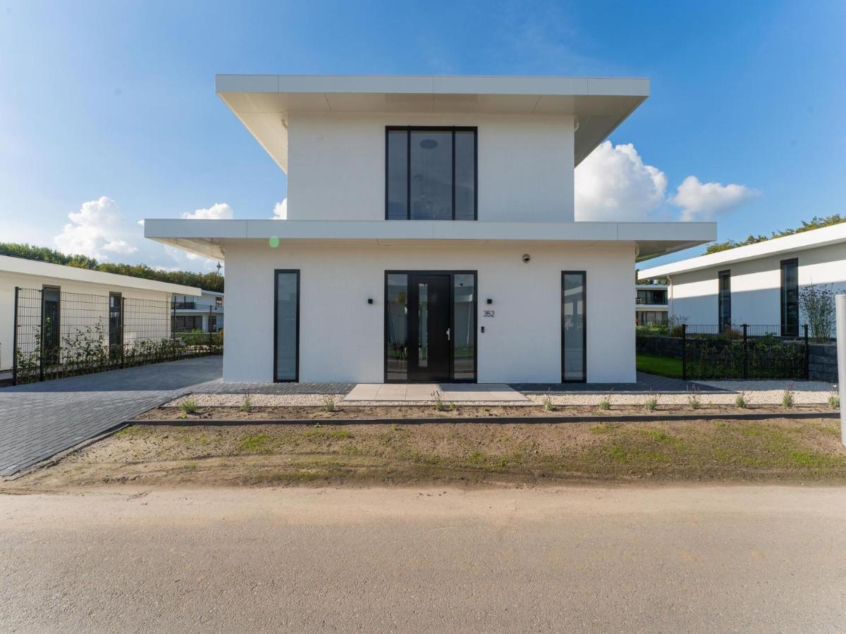 Beautiful Water Villa In Harderhaven With A Jetty Zeewolde Extérieur photo