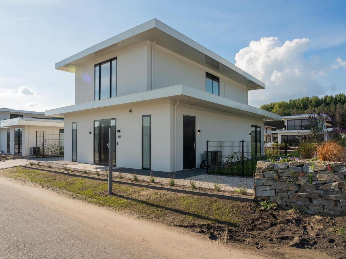 Beautiful Water Villa In Harderhaven With A Jetty Zeewolde Extérieur photo